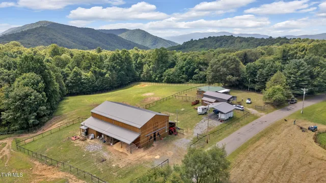 $2,420,000 | 2835 Cross Mountain Road, Shady Valley, TN 37688
