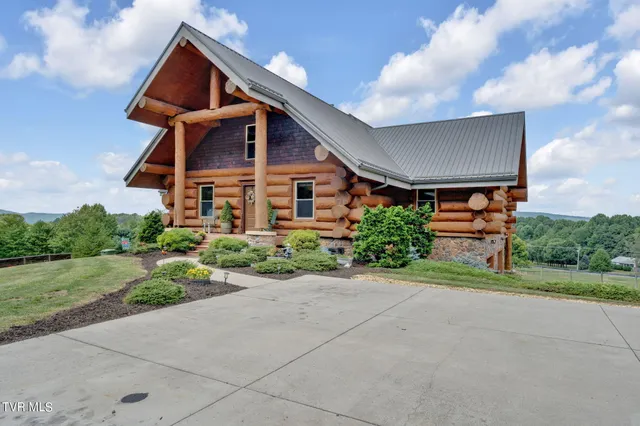 $2,420,000 | 2835 Cross Mountain Road, Shady Valley, TN 37688