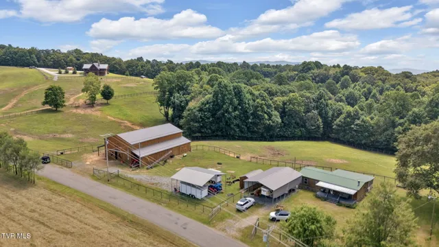 $2,420,000 | 2835 Cross Mountain Road, Shady Valley, TN 37688