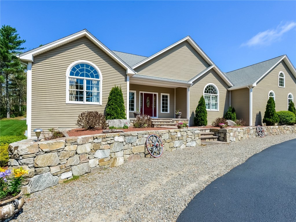 155 Gig Road Burrillville, RI 02830 - Photo 3 of 40