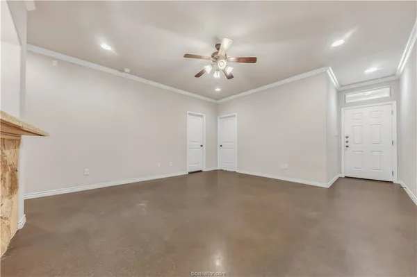 $2,200 | 141 Armored Avenue, College Station, TX 77845
