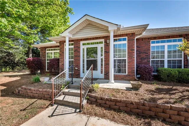 a house view with a outdoor space
