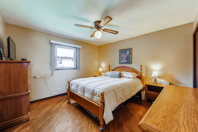 2210 Savannah Road Elgin, IL 60123 - Photo 12 of 27
