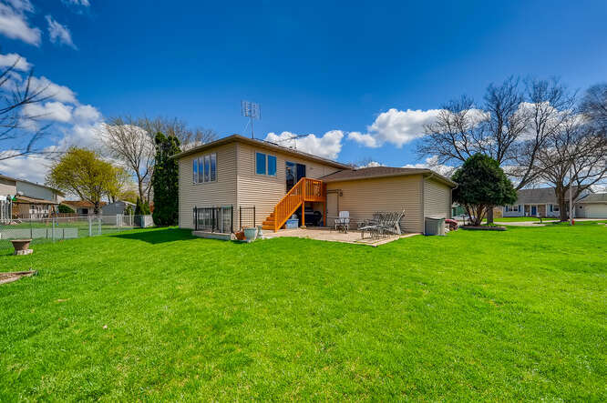 2210 Savannah Road Elgin, IL 60123 - Photo 27 of 27