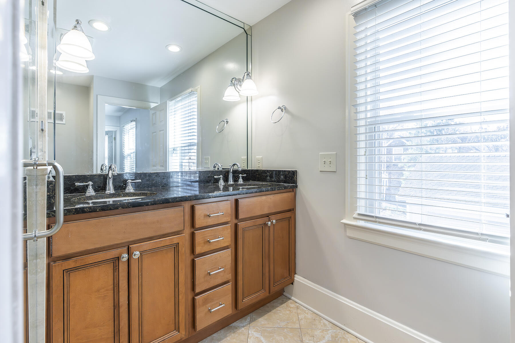 190 Cochran Road Lexington, KY 40502 - Photo 29 of 41 190cochran31