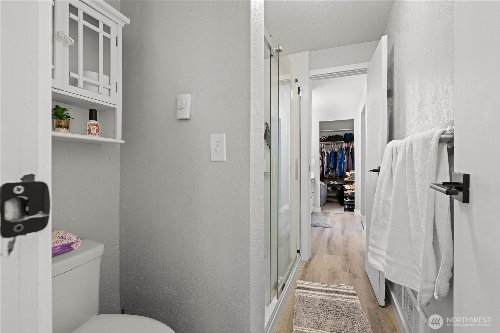 2621 Mountain View Avenue West, Unit 9B Tacoma, WA 98466 - Photo 22 of 30 a bathroom with a sink toilet and shower