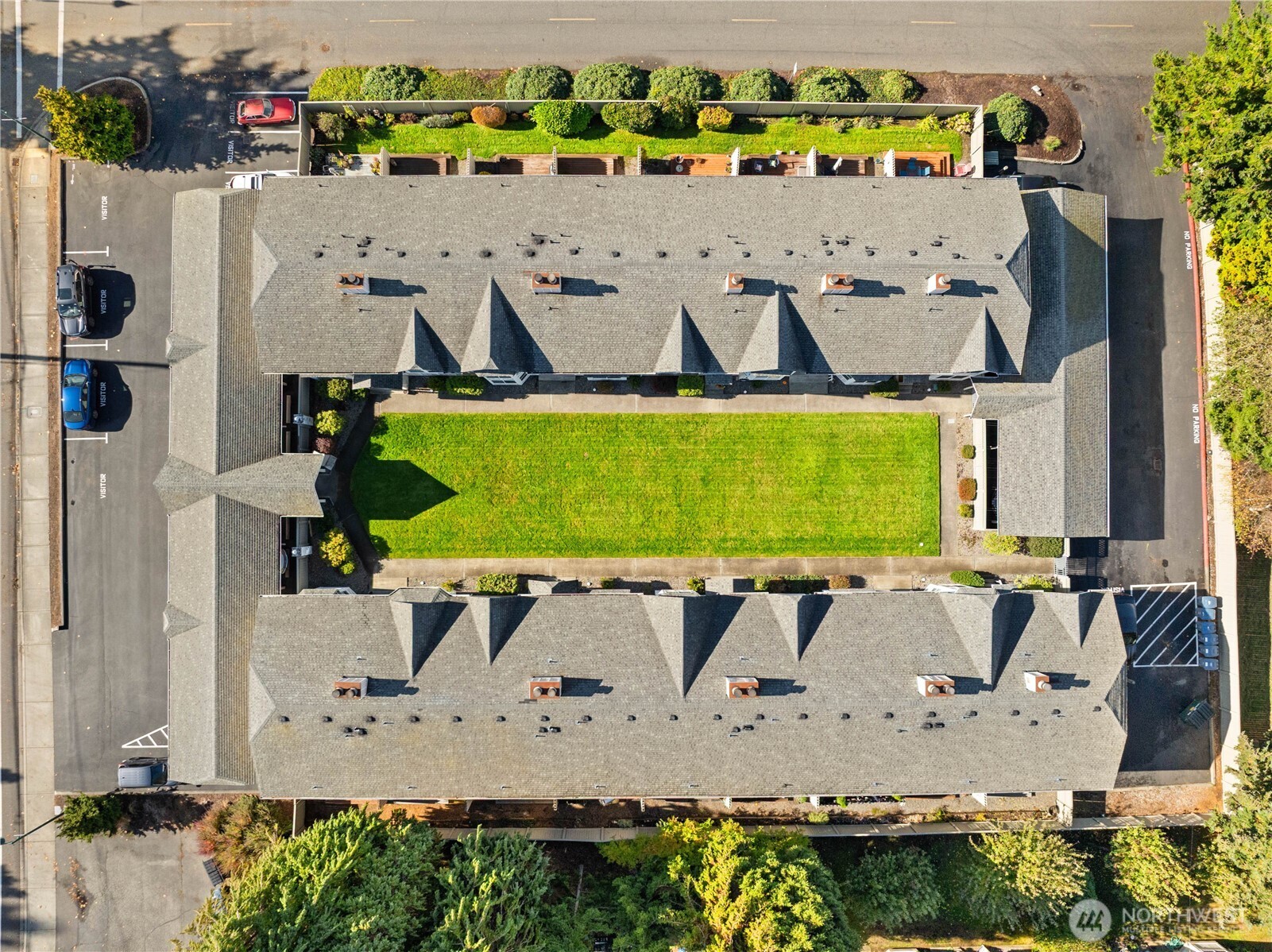 2621 Mountain View Avenue West, Unit 9B Tacoma, WA 98466 - Photo 25 of 30 a view of outdoor space