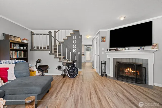 $320,000 | 2621 Mountain View Avenue West, Unit 9B, Tacoma, WA 98466