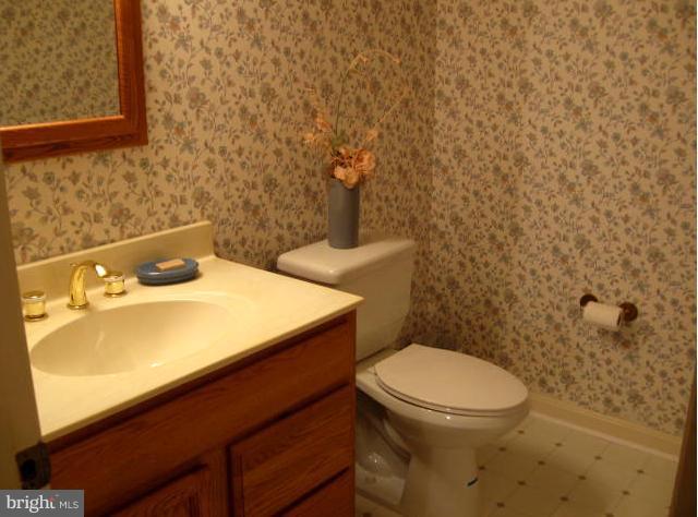 107 Spring Pl Way Annapolis, MD 21401 - Photo 20 of 29 Bath