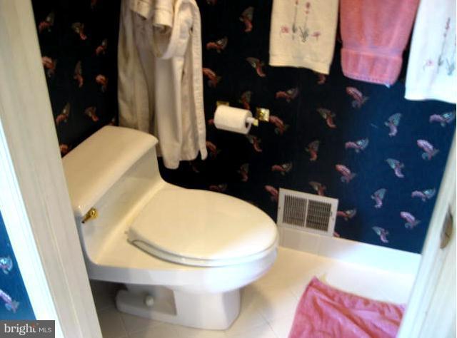 107 Spring Pl Way Annapolis, MD 21401 - Photo 4 of 29 Bath (Master)