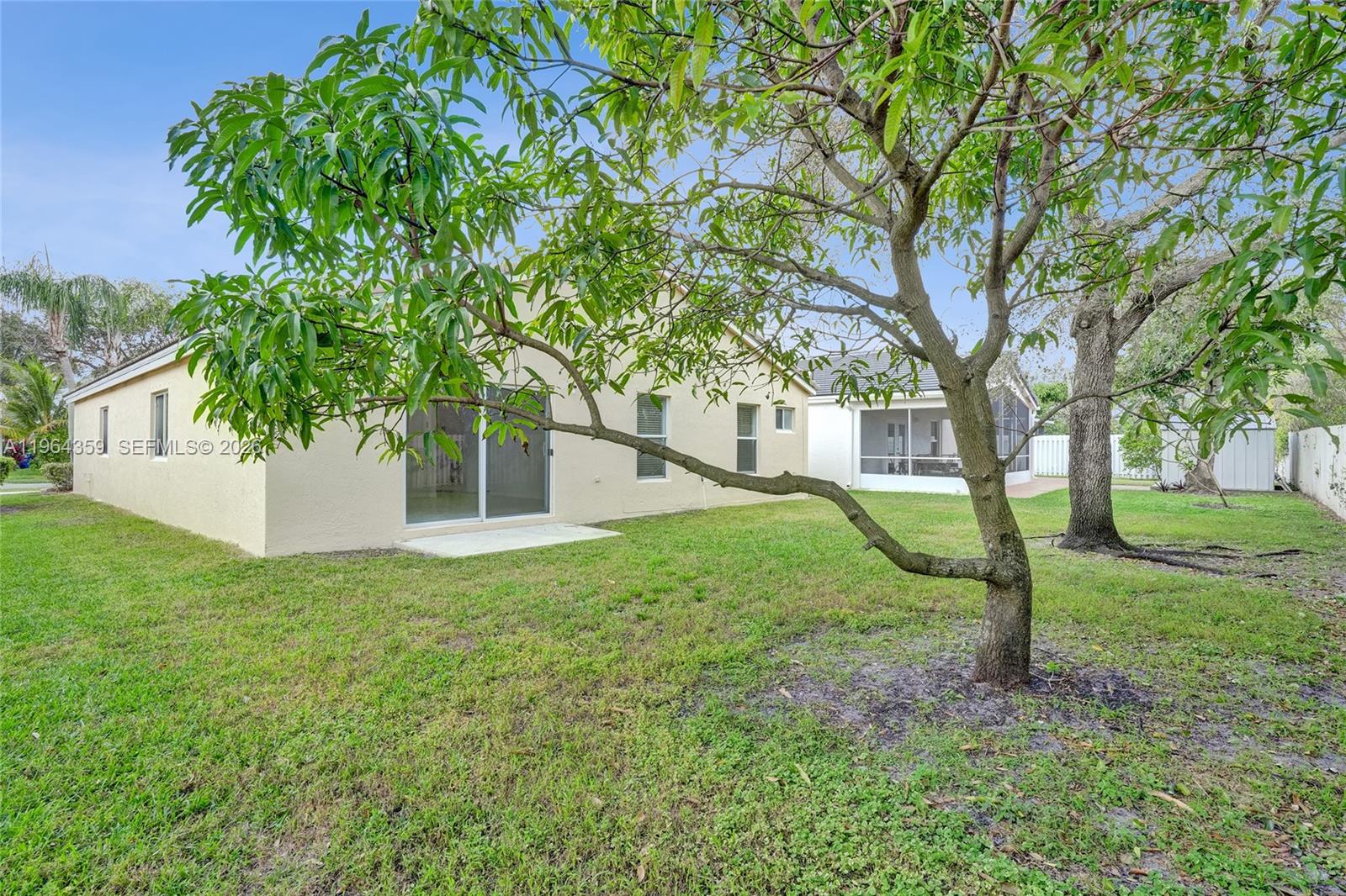 2421 Southwest 103rd Way Miramar, FL 33025 - Photo 21 of 28