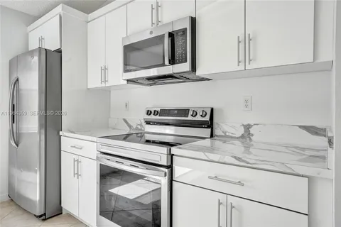 $3,900 | 2421 Southwest 103rd Way, Miramar, FL 33025