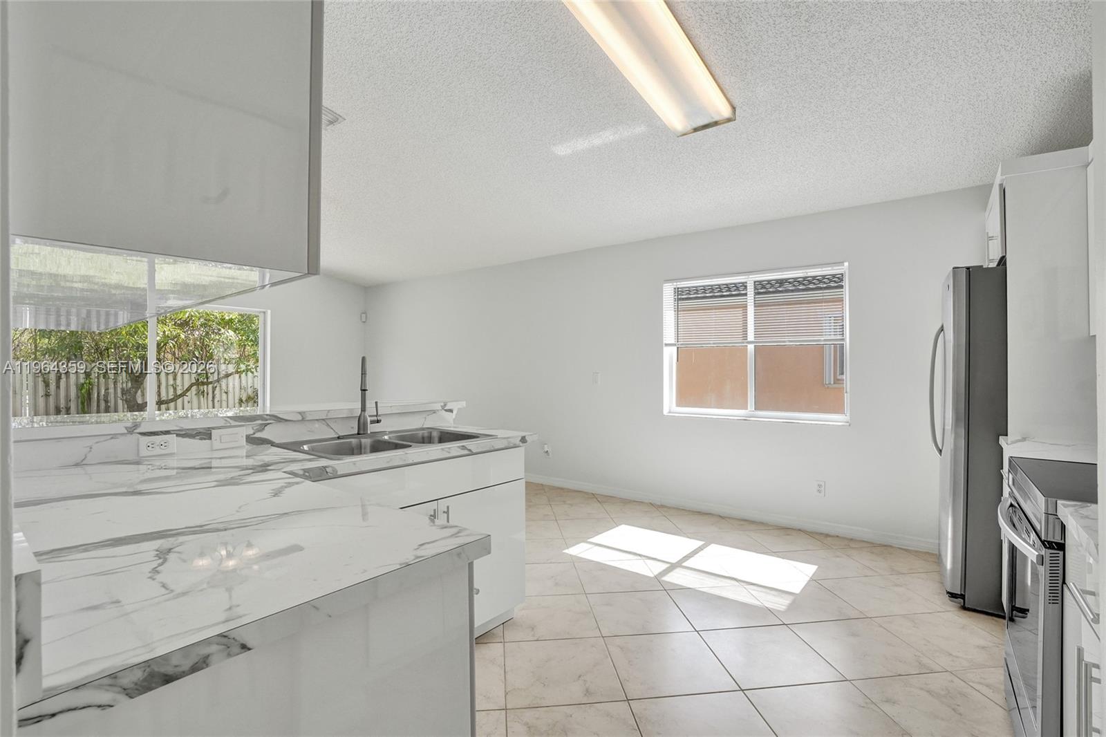 2421 Southwest 103rd Way Miramar, FL 33025 - Photo 6 of 28