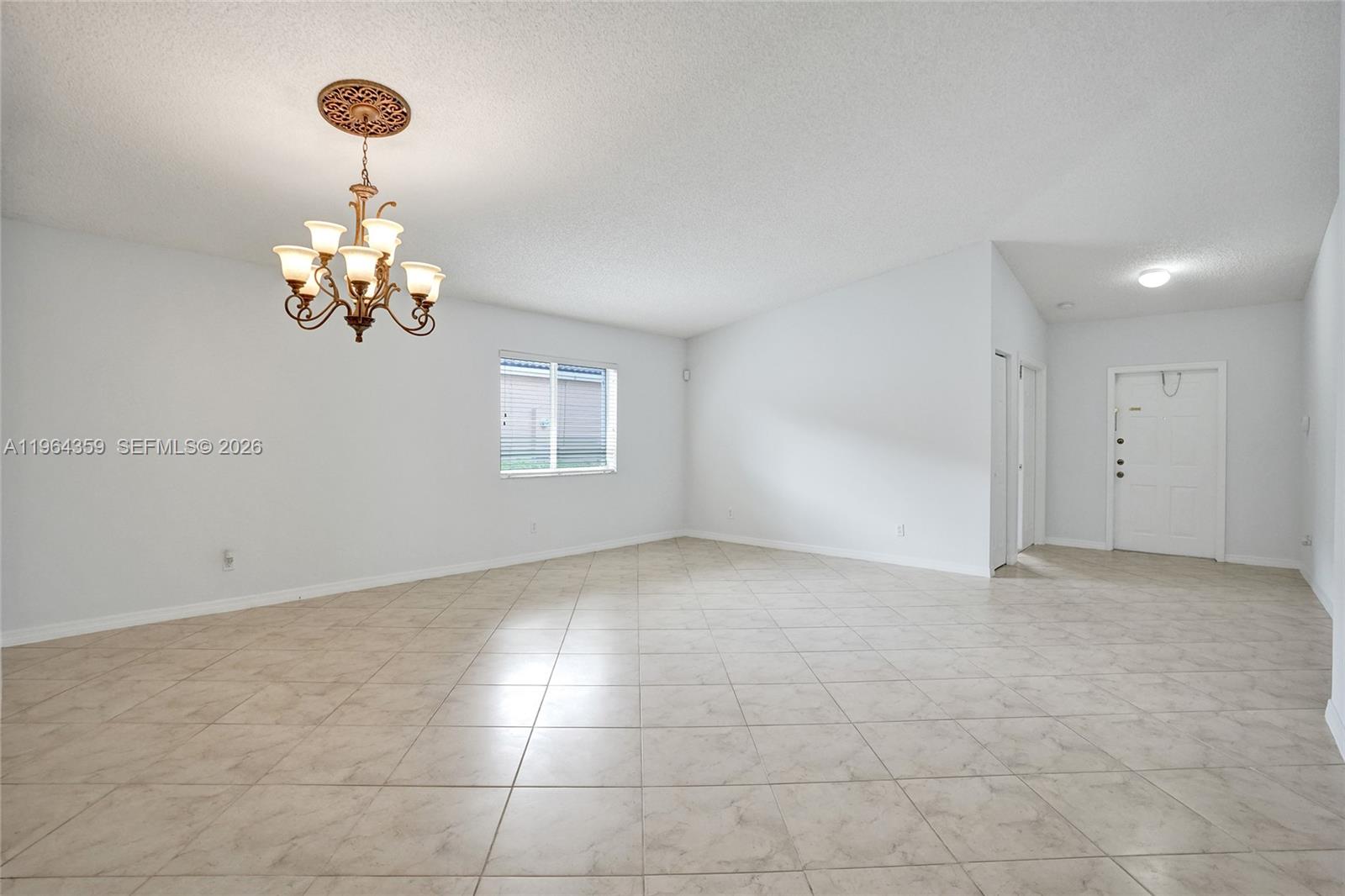 2421 Southwest 103rd Way Miramar, FL 33025 - Photo 9 of 28