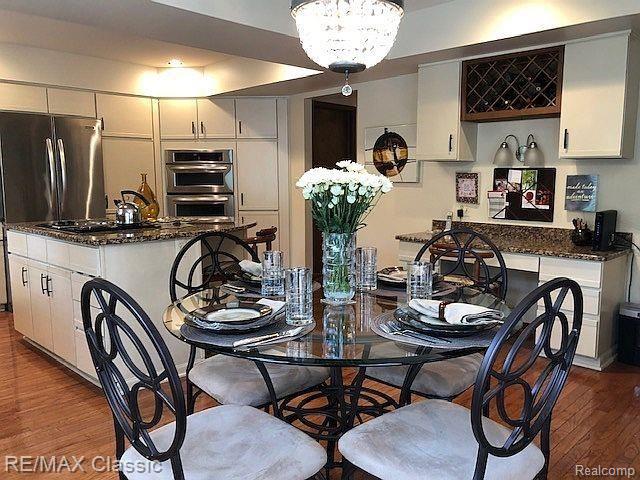 4764 Forest Ridge Court Rochester, MI 48306 - Photo 12 of 38
