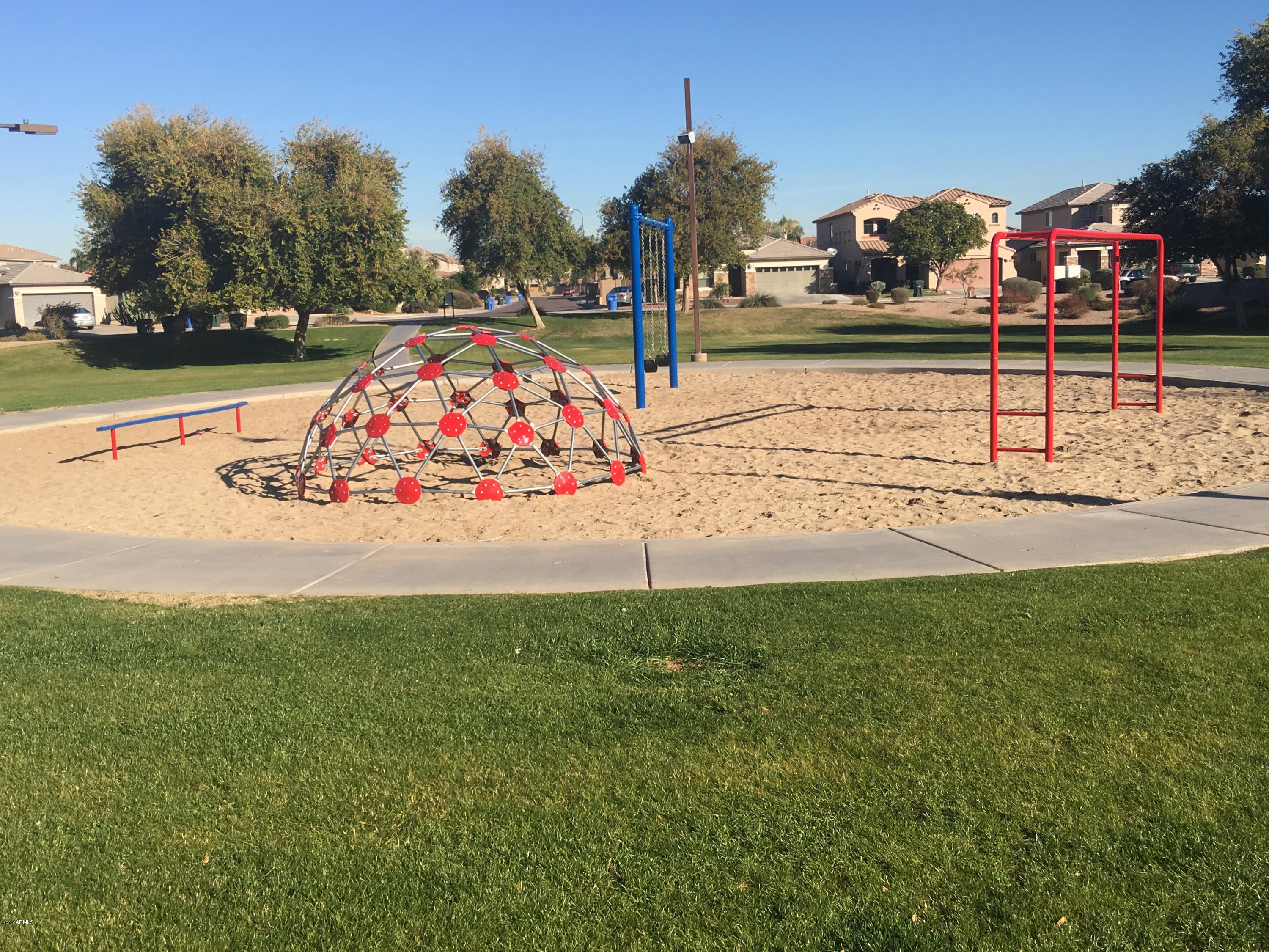 9128 West Berkeley Road Phoenix, AZ 85037 - Photo 16 of 17 an outdoor space with garden view