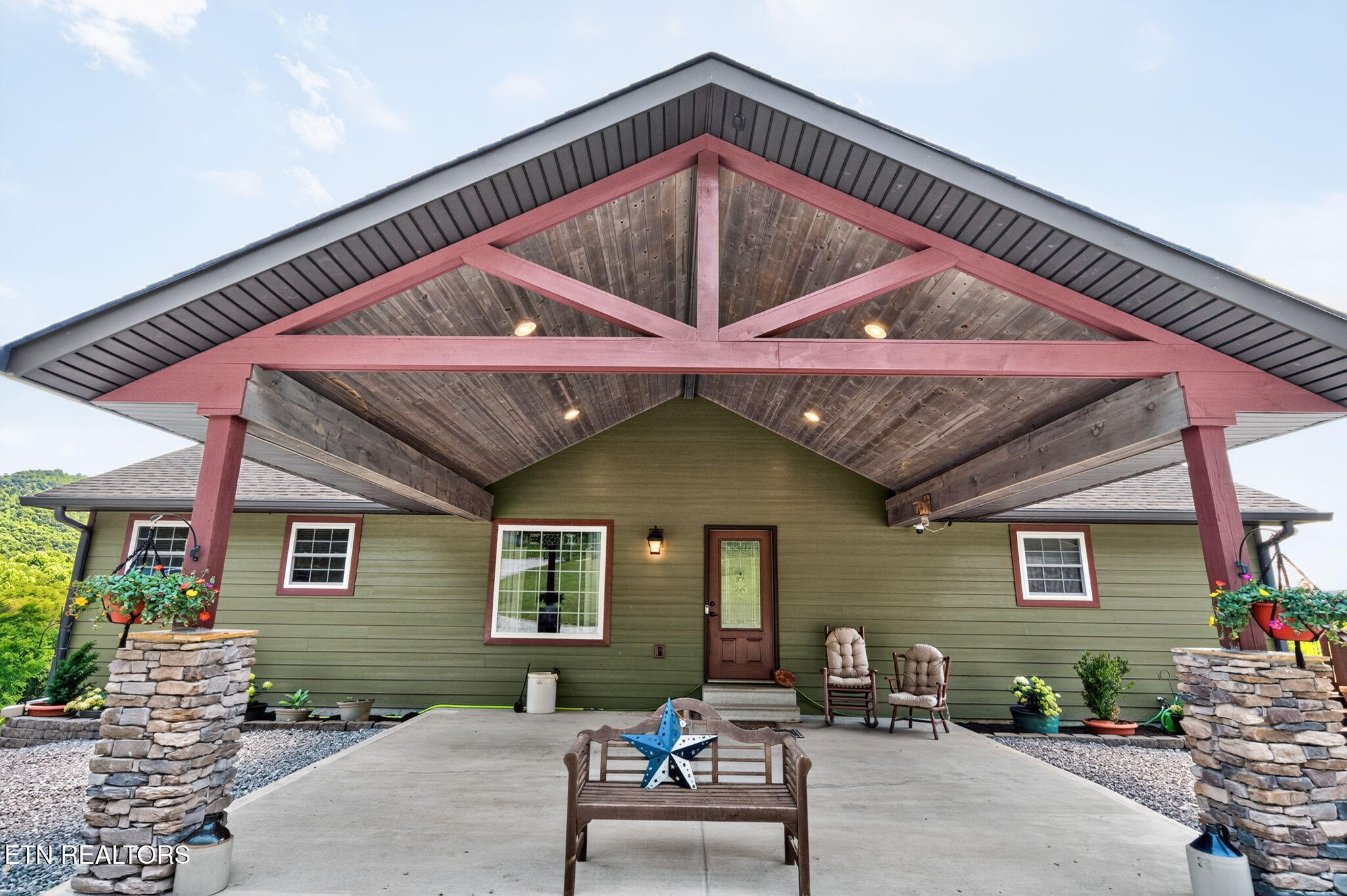 1252 Shellotte Loop Pall Mall, TN 38577 - Photo 5 of 60 5-web-or-mls-1252 Shellotte Loop_022_TNP
