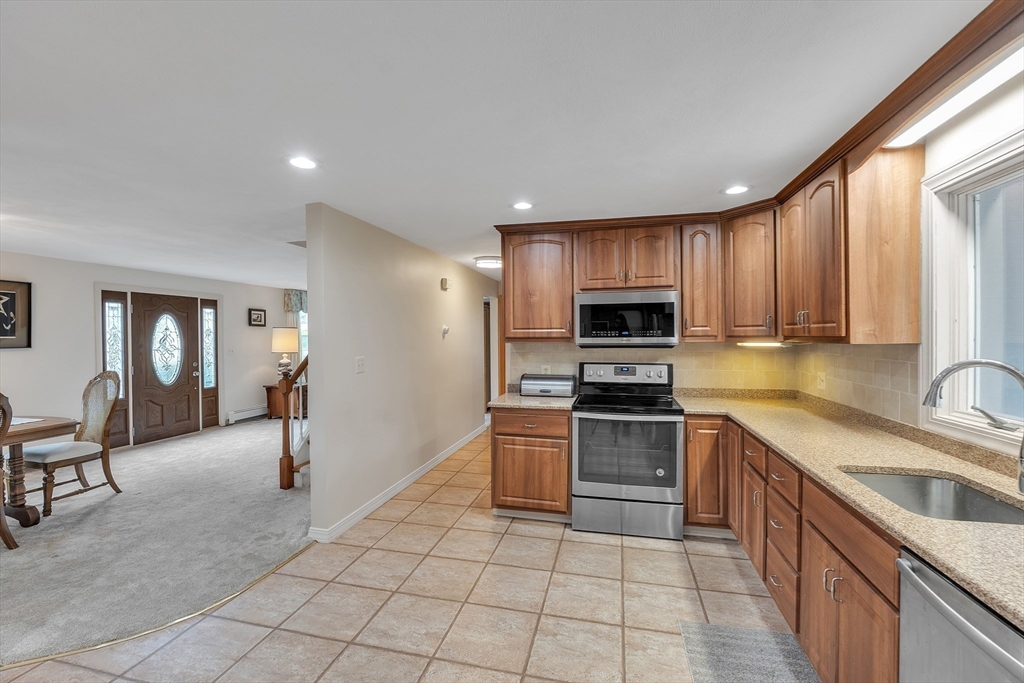 12 Penn Road Peabody, MA 01960 - Photo 13 of 37 Gallery Image 13
