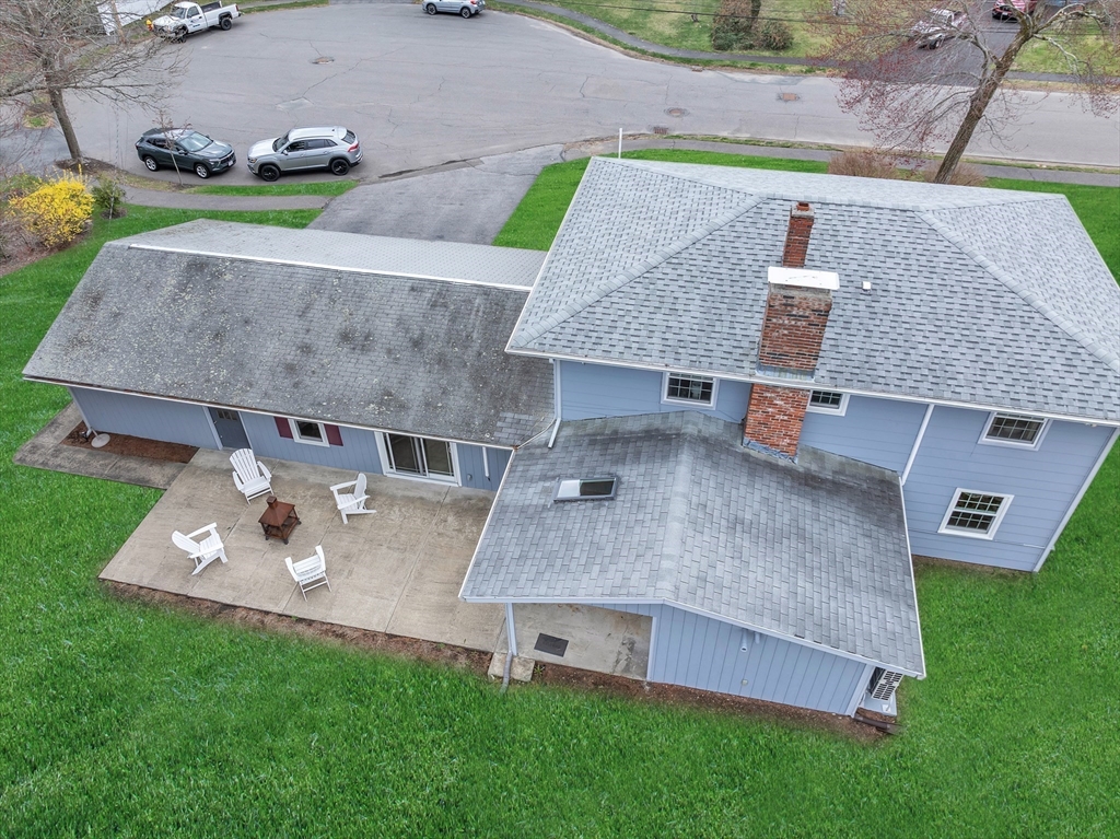 12 Penn Road Peabody, MA 01960 - Photo 4 of 37 Gallery Image 4