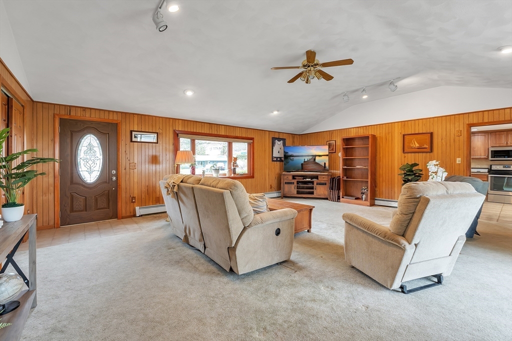 12 Penn Road Peabody, MA 01960 - Photo 6 of 37 Gallery Image 6