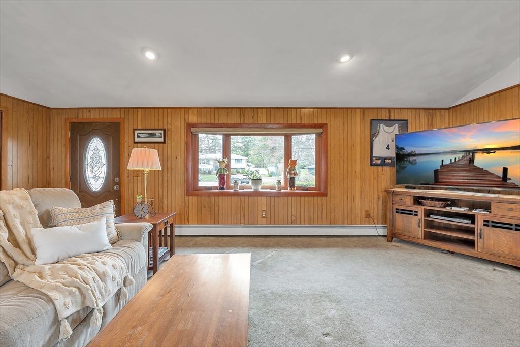 12 Penn Road Peabody, MA 01960 - Photo 10 of 37 Gallery Image 10