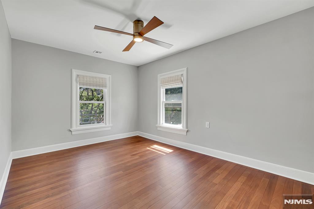 25 Riverview Avenue Rutherford, NJ 07070 - Photo 33 of 50