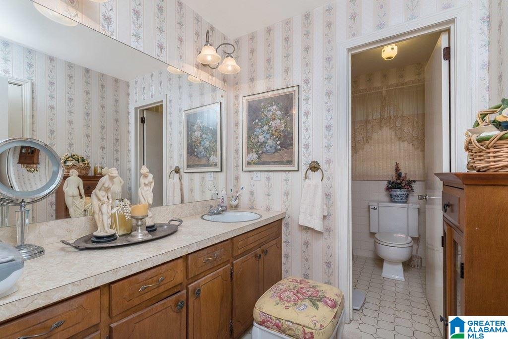 928 Ridgewood Circle Birmingham, AL 35235 - Photo 8 of 16