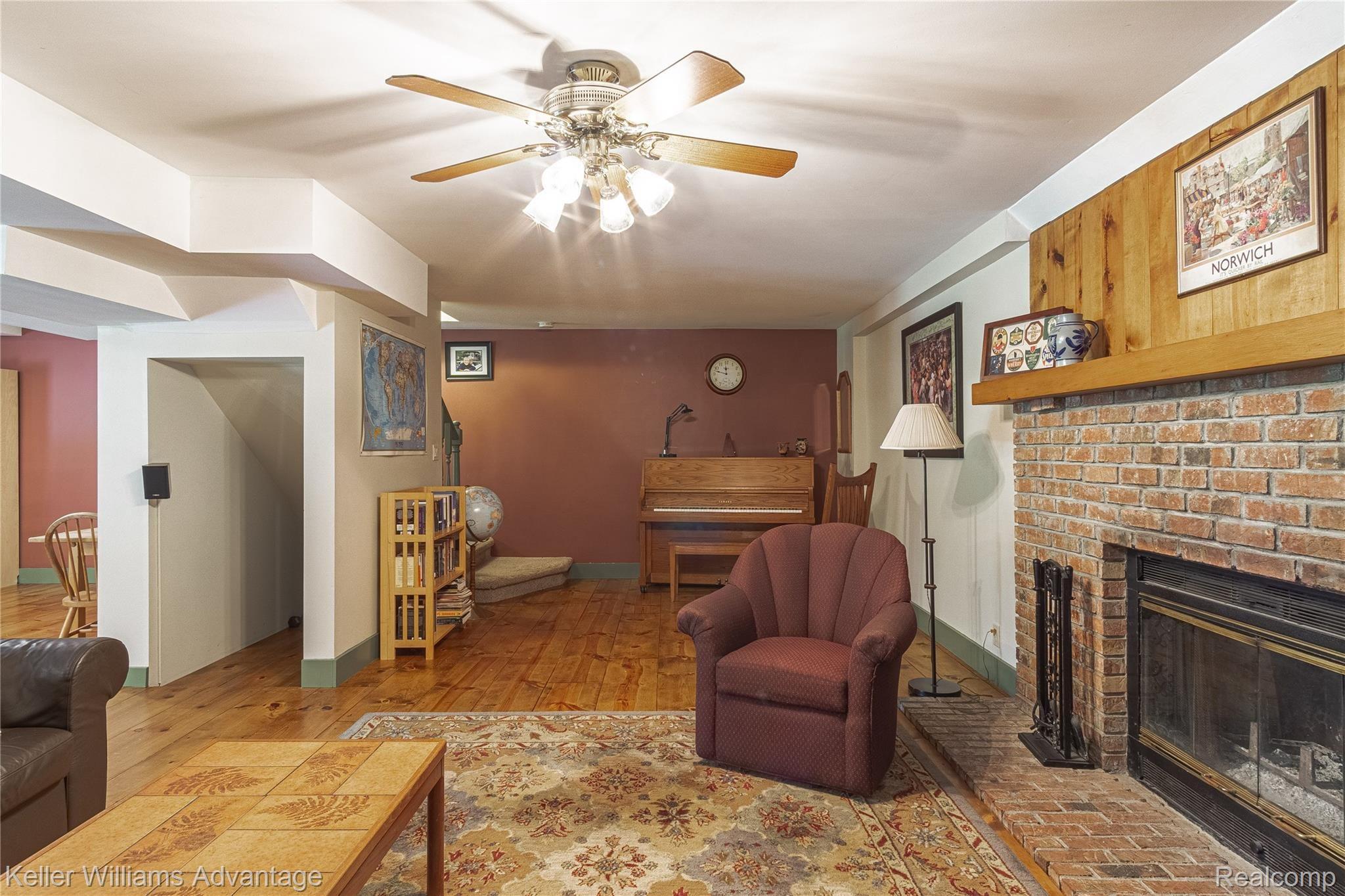 9251 Bergin Road Howell, MI 48843 - Photo 56 of 65 Interiors (33 of 46).jpg