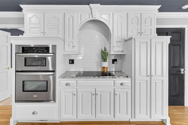 $575,000 | 1308 Northeast Sunny Creek Lane, Blue Springs, MO 64014