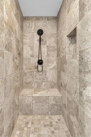 $575,000 | 1308 Northeast Sunny Creek Lane, Blue Springs, MO 64014