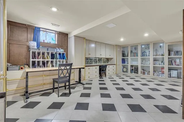 $575,000 | 1308 Northeast Sunny Creek Lane, Blue Springs, MO 64014