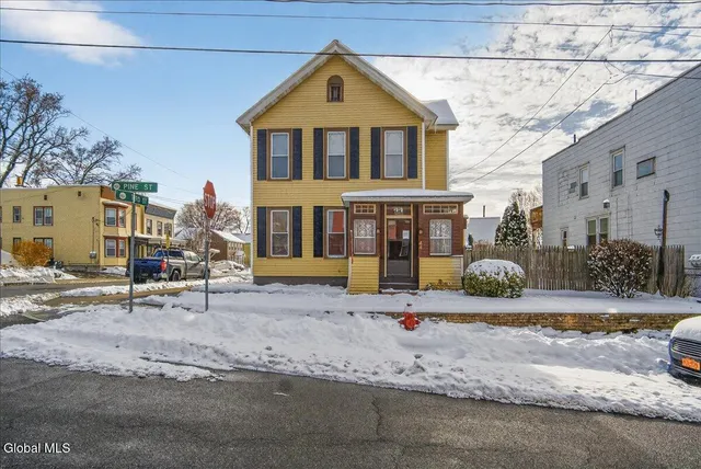 $210,000 | 44 Pine Street, Rensselaer, NY 12144