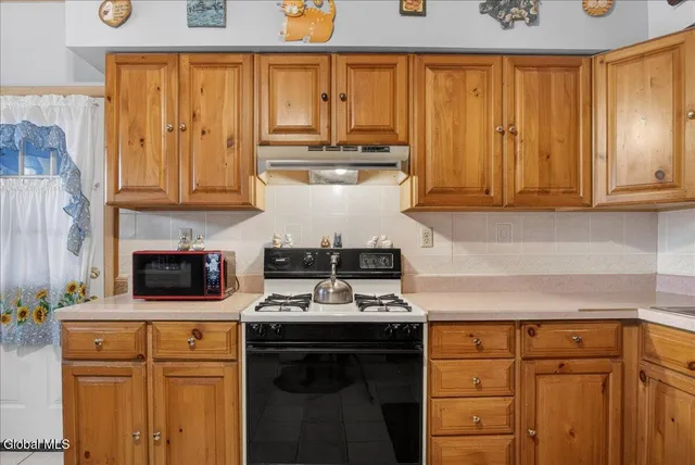 $210,000 | 44 Pine Street, Rensselaer, NY 12144