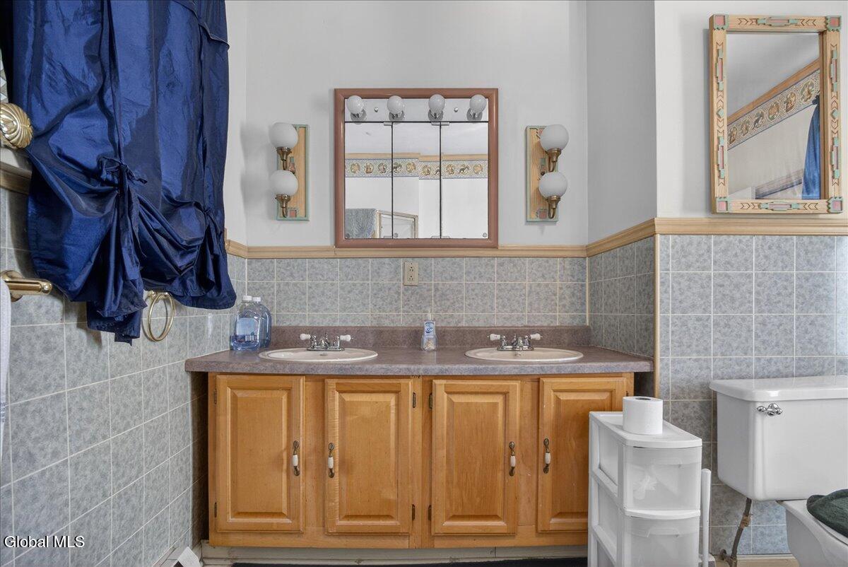 44 Pine Street Rensselaer, NY 12144 - Photo 17 of 52 16-44 PINE ST-16