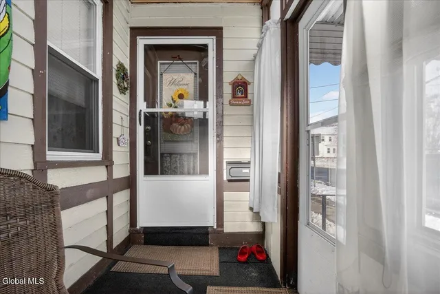 $210,000 | 44 Pine Street, Rensselaer, NY 12144