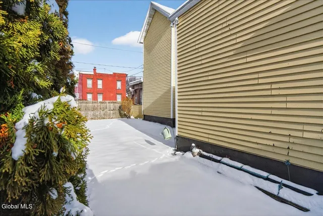 $210,000 | 44 Pine Street, Rensselaer, NY 12144