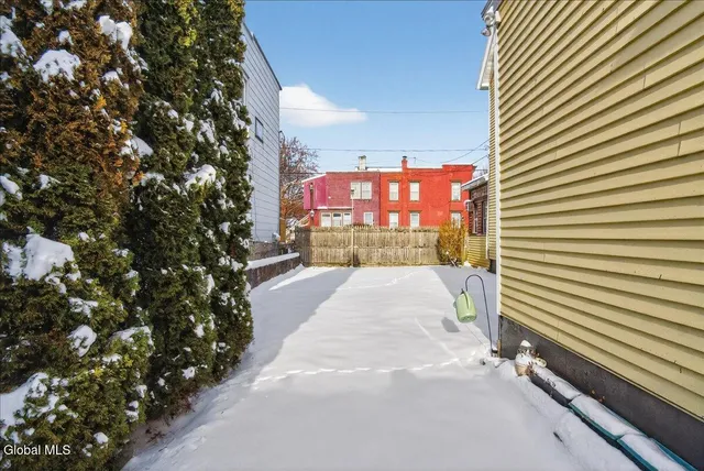 $210,000 | 44 Pine Street, Rensselaer, NY 12144