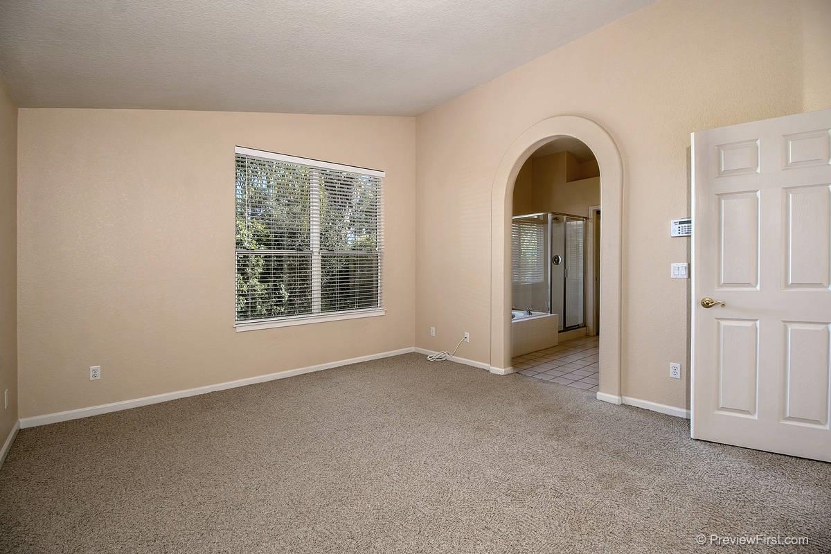 1096 Funquest Drive Fallbrook, CA 92028 - Photo 17 of 25