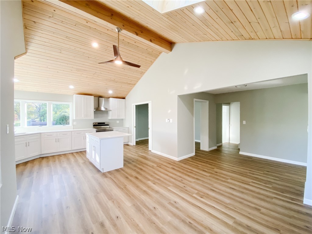 7655 Hoertz Road Cleveland, OH 44134 - Photo 7 of 23