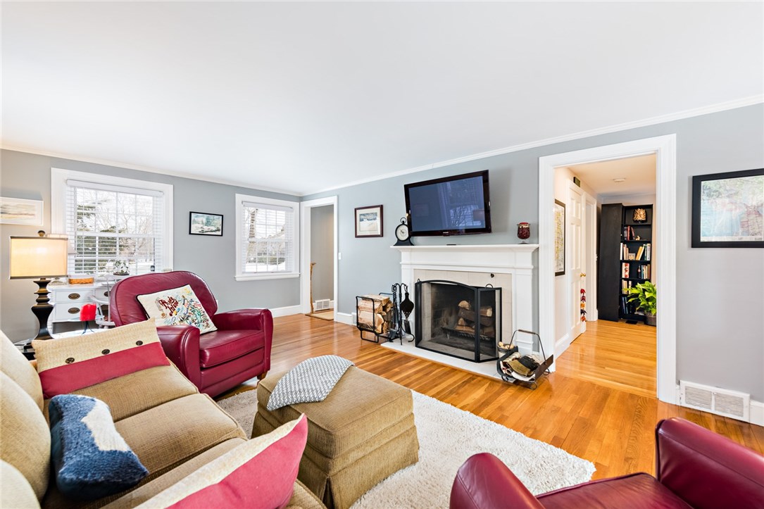 14 Harbour Road Barrington, RI 02806 - Photo 17 of 35 Living Room from Patio Door