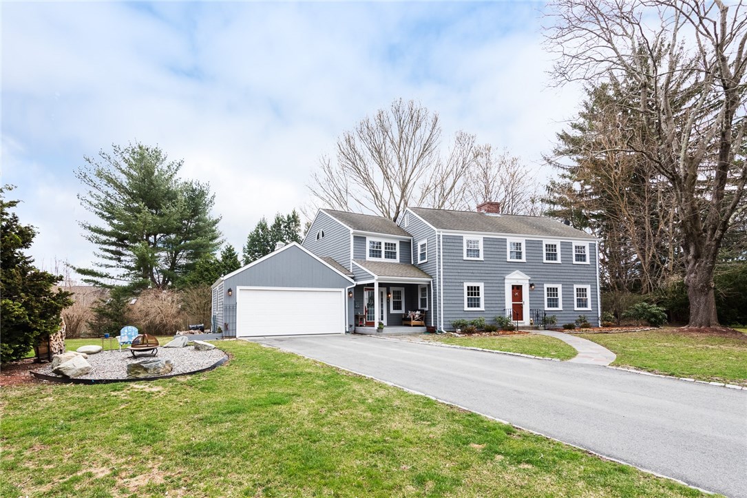 14 Harbour Road Barrington, RI 02806 - Photo 3 of 35