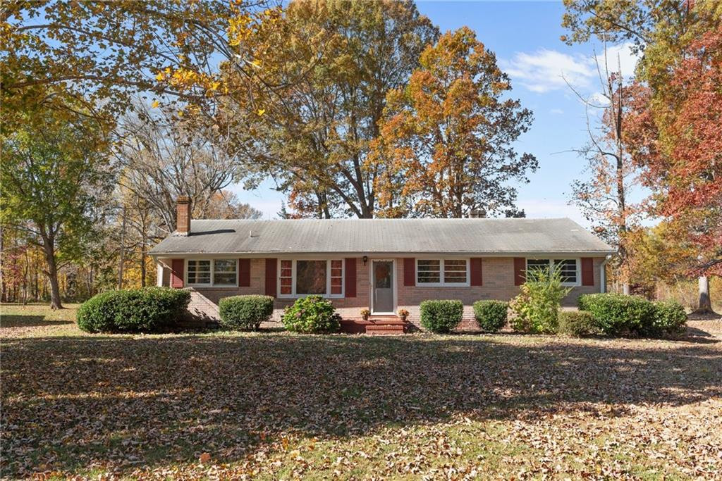 1326 Swann Road Burlington, NC 27217 - Photo 1 of 36 Gallery Image 1