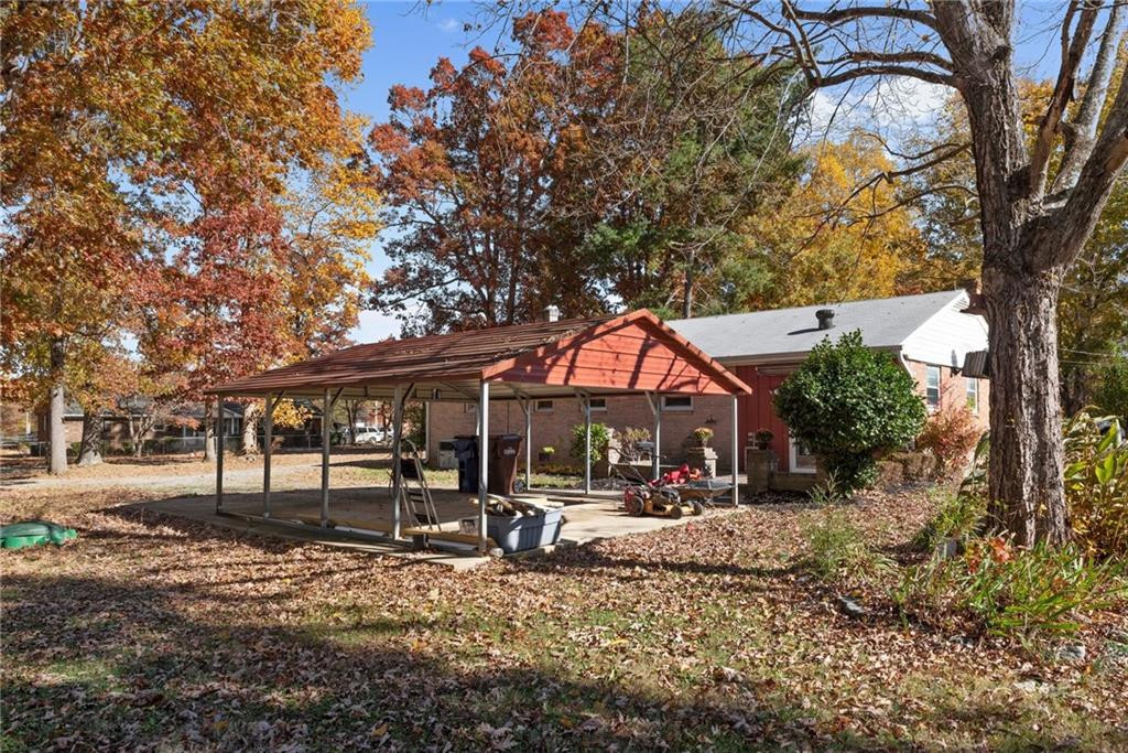 1326 Swann Road Burlington, NC 27217 - Photo 8 of 36 Gallery Image 8