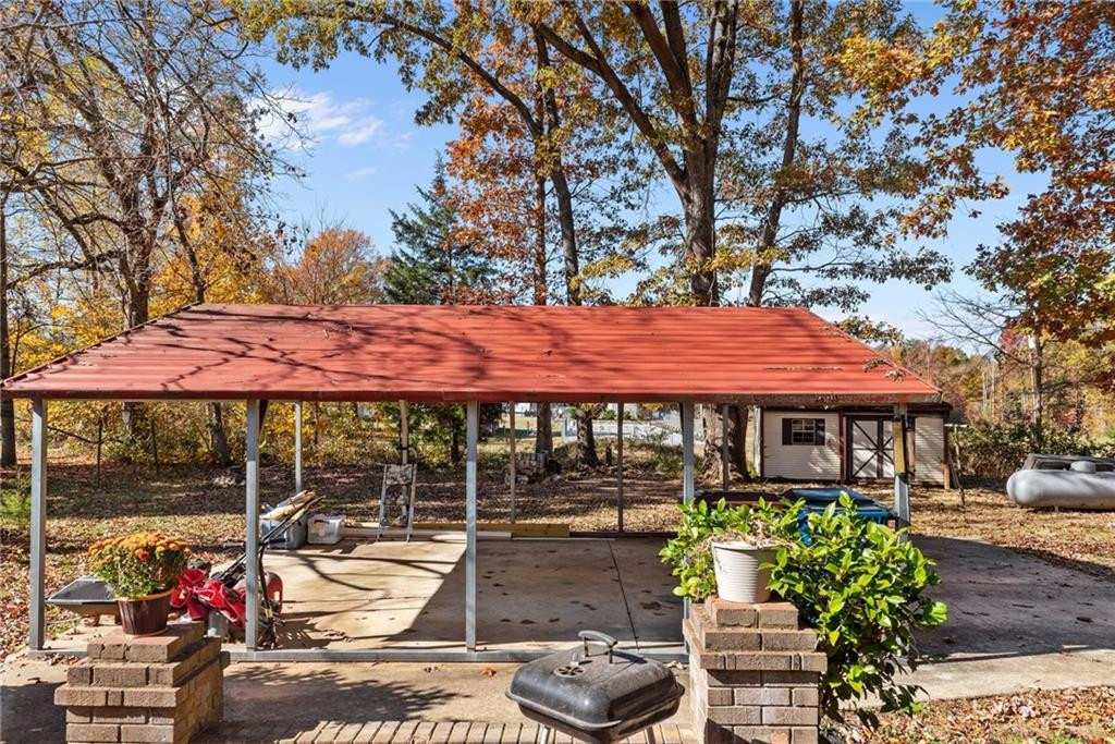 1326 Swann Road Burlington, NC 27217 - Photo 9 of 36 Gallery Image 9