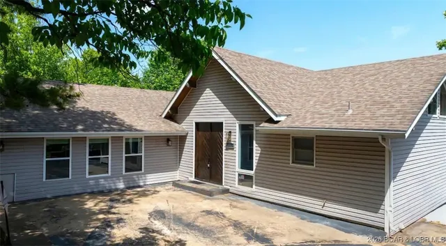 $1,100,000 | 740 Mistwood Bluff Road, Camdenton, MO 65020