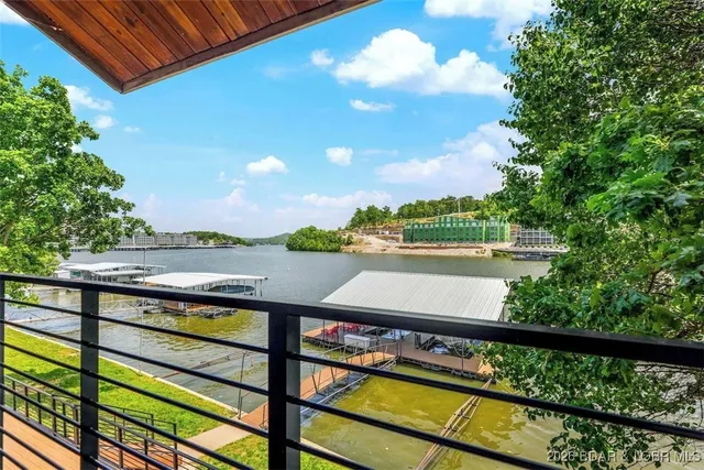 $1,100,000 | 740 Mistwood Bluff Road, Camdenton, MO 65020