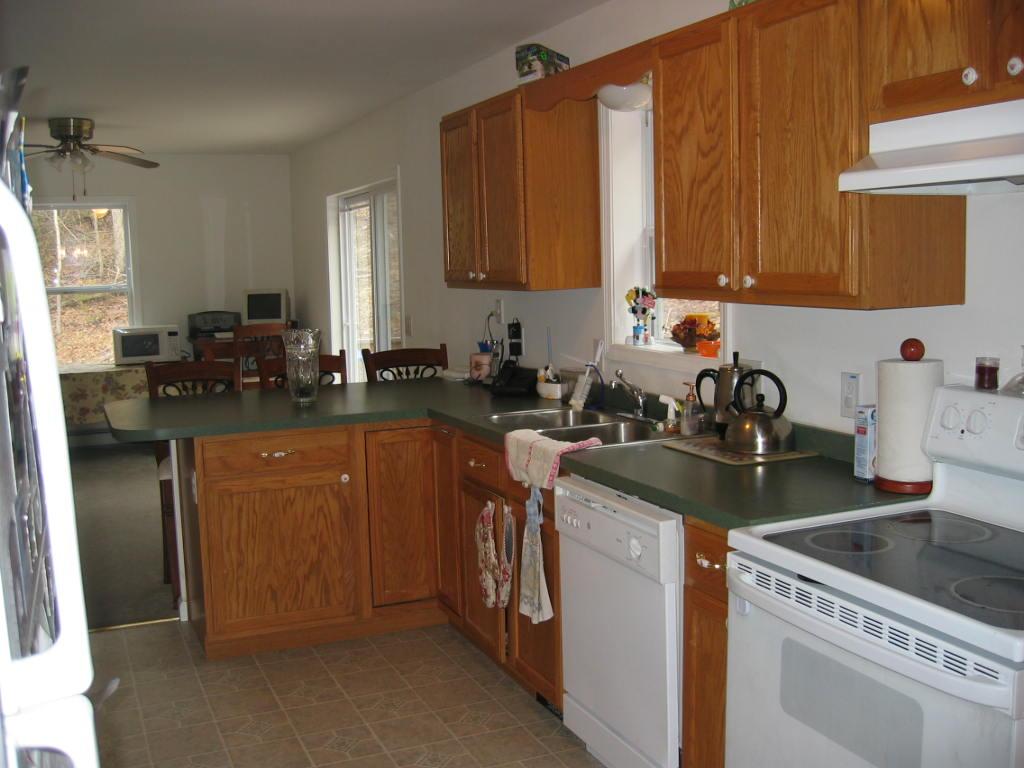 5 Lower Middle Creek Road Kunkletown, PA 18058 - Photo 5 of 13 kitchen