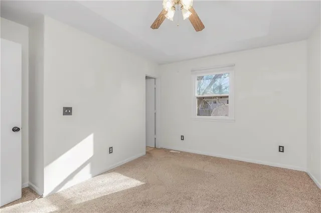 $270,000 | 321 Southeast Greystone Drive, Lee's Summit, MO 64063