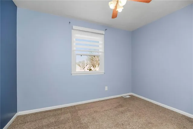 $270,000 | 321 Southeast Greystone Drive, Lee's Summit, MO 64063