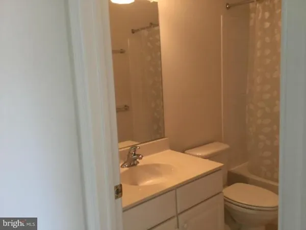 $3,600 | 13416 Midnight Blue Place, Centreville, VA 20120